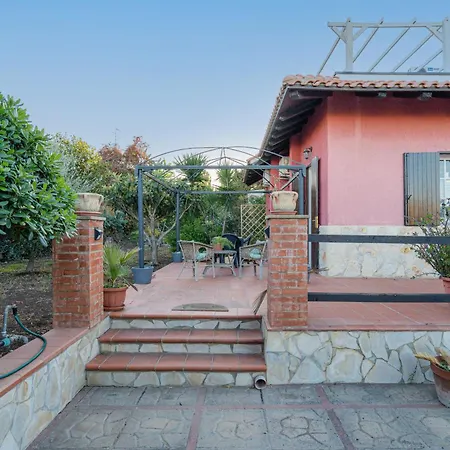 Angela Αουγκούστα